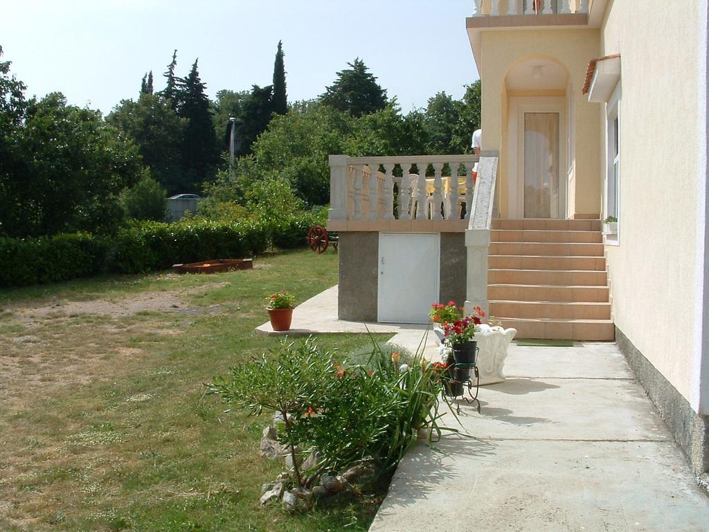 Maesai Doi View Villa Ban Dong Ma Tun Bilik gambar